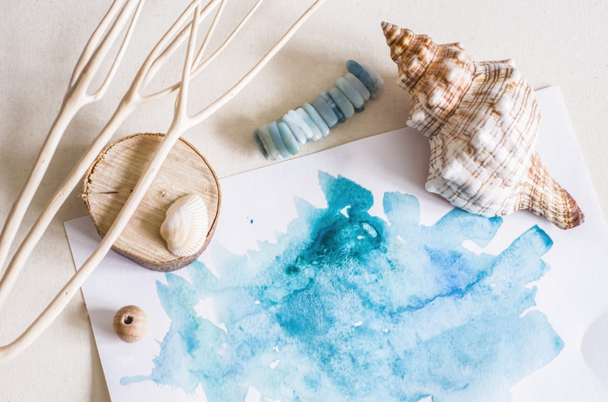 Water color paint with seashells