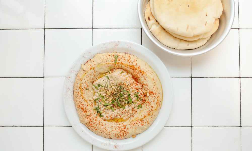 Hummus and pita.