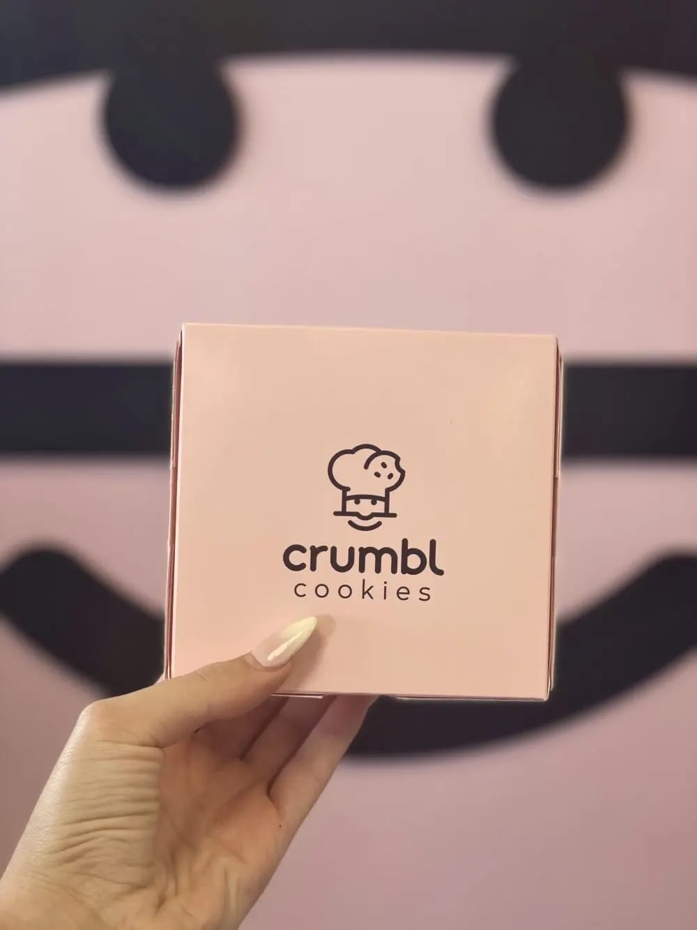 crumbl cookies