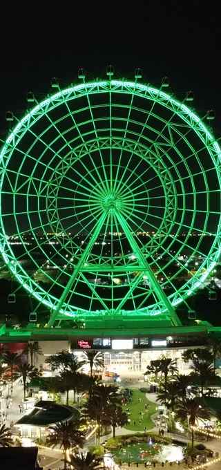 A view of the Orlando Eye at night.