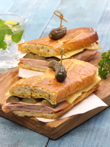 sandwich cubano